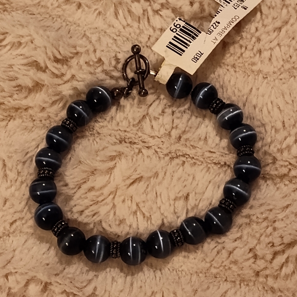 Blue Beaded Bracelet - Picture 3 of 8